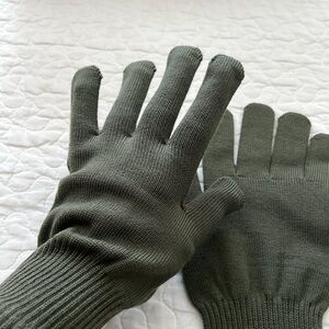 Men's Green merino wool Knit Gloves